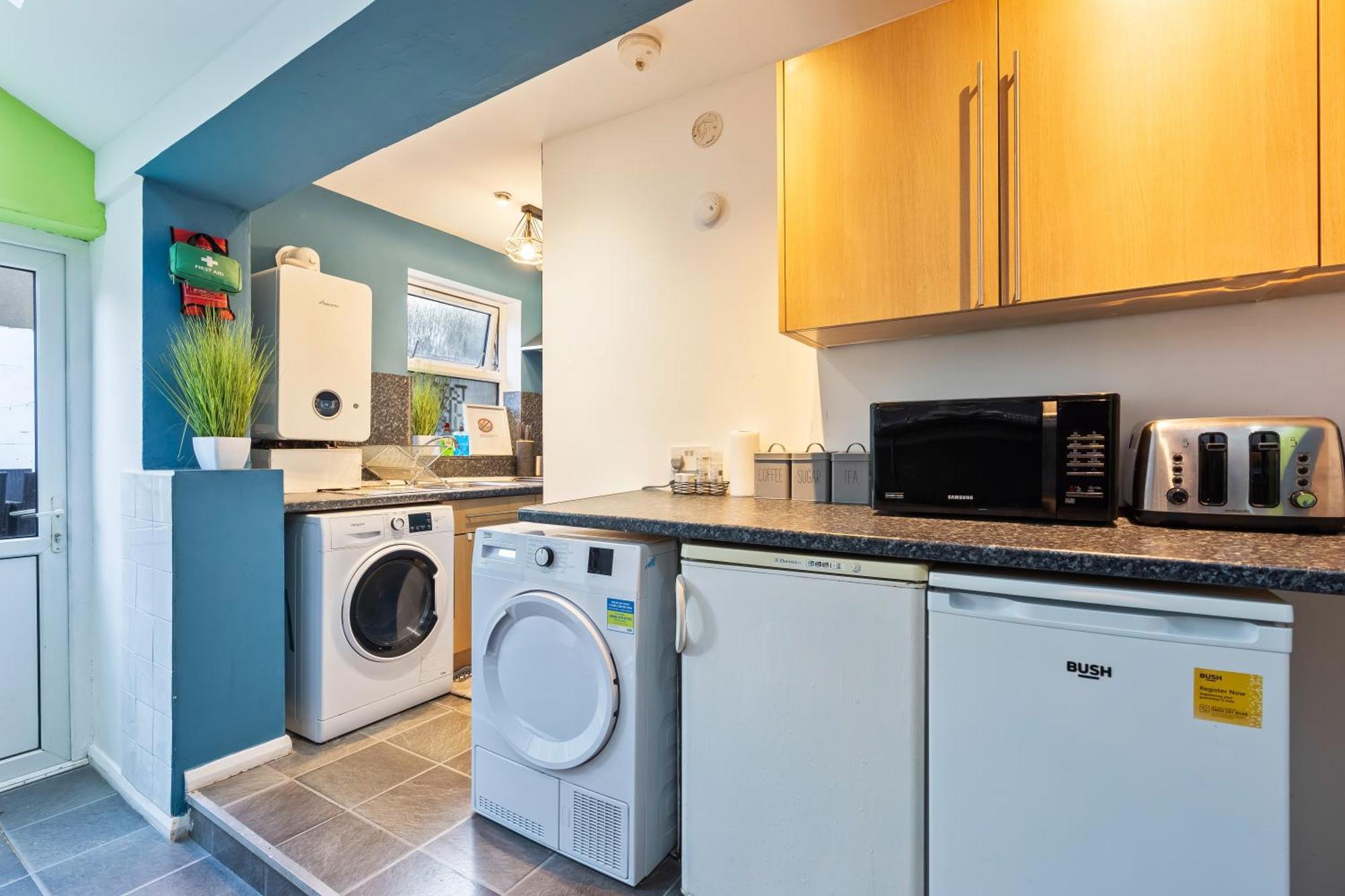 Comfy 4Br House Close To Subway لندن المظهر الخارجي الصورة